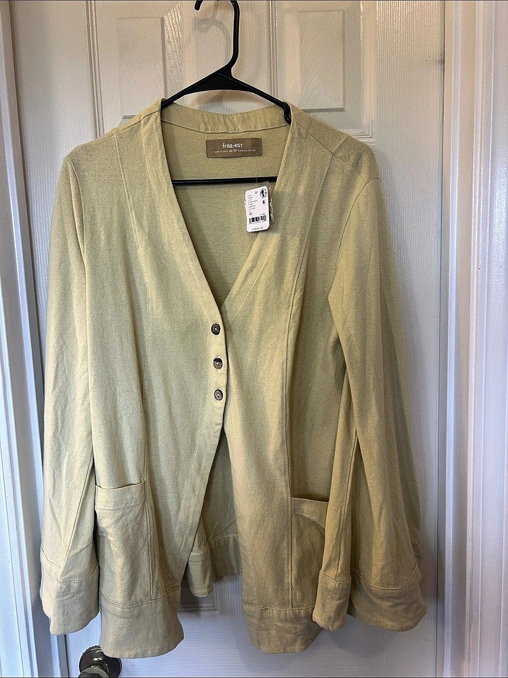 Free-est Cardigan NWT